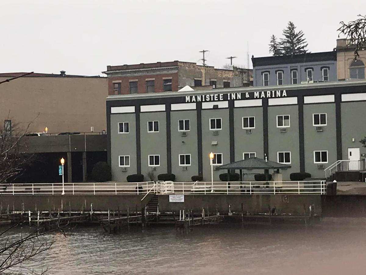 Manistee Inn & Marina Eksteriør billede