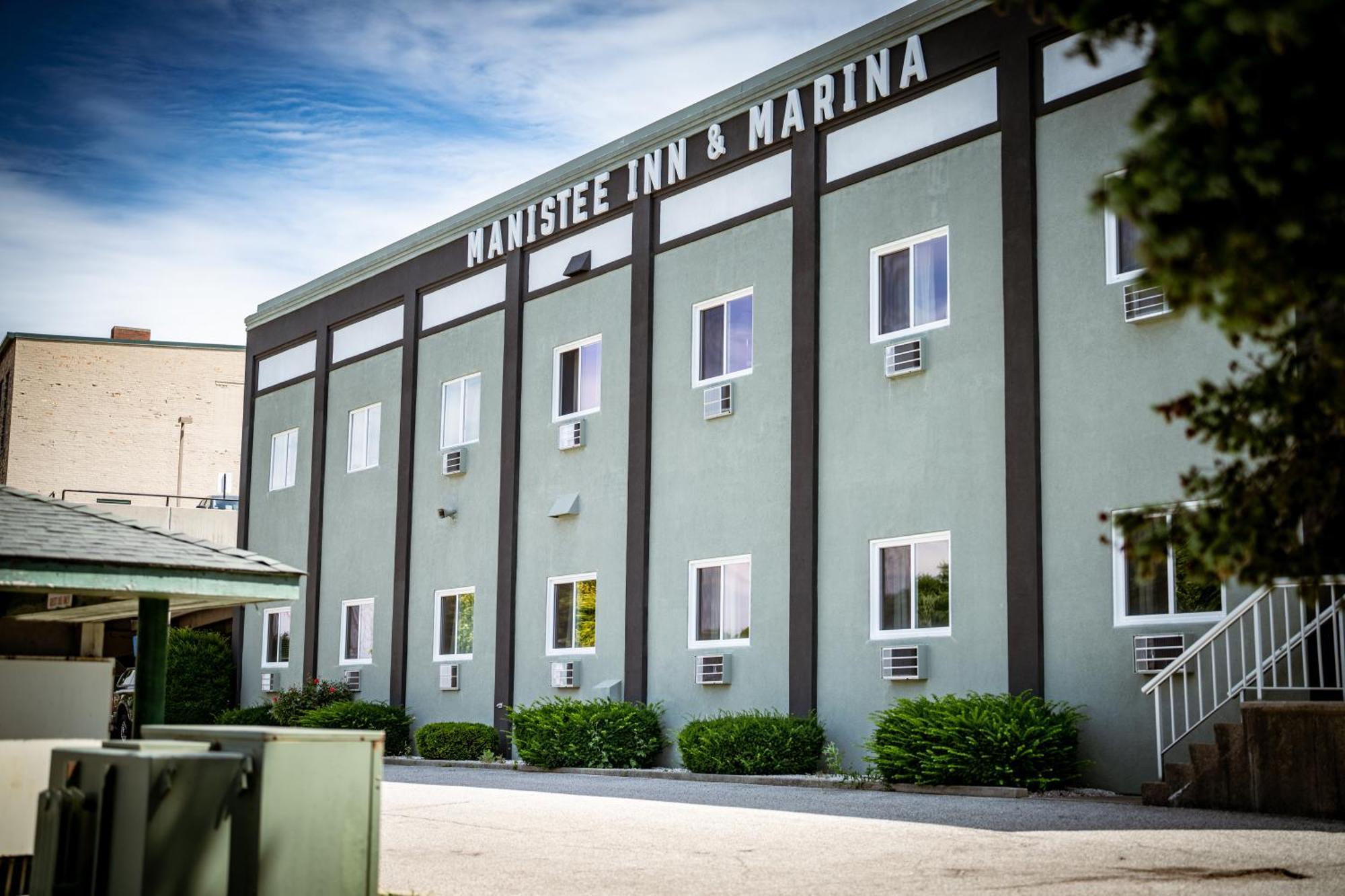 Manistee Inn & Marina Eksteriør billede