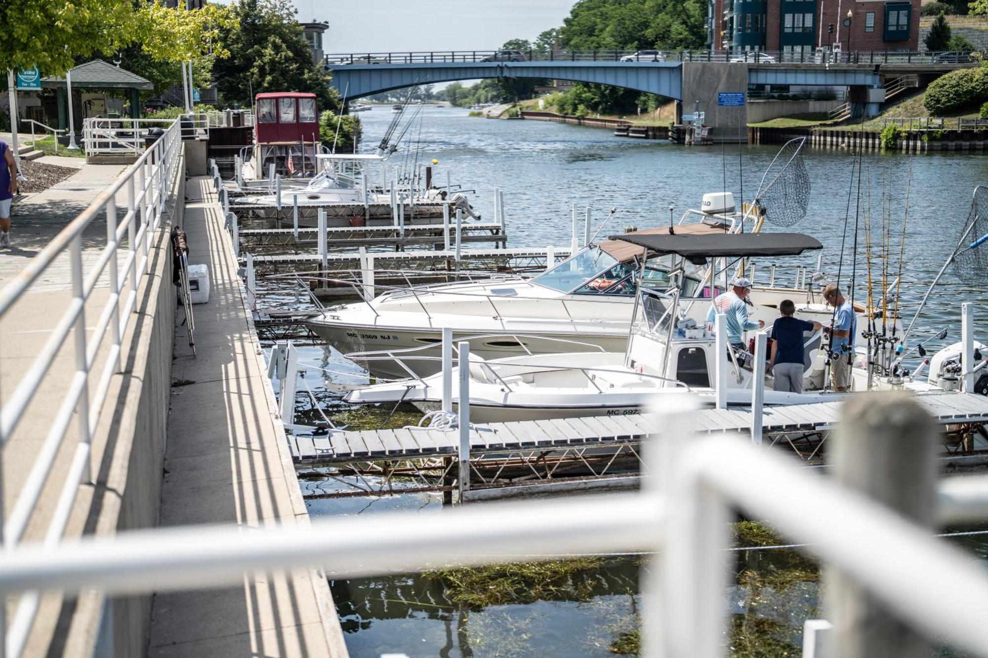 Manistee Inn & Marina Eksteriør billede
